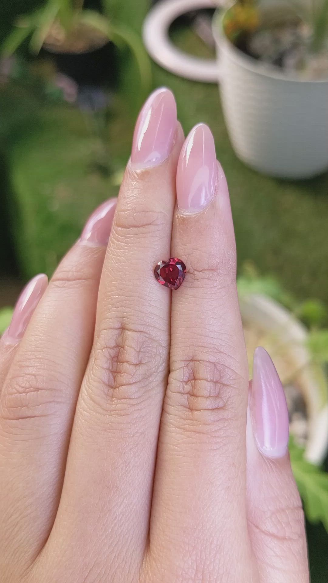 0.98 Ct. Rhodolite Garnet from Ceylon (Sri Lanka) Size Video