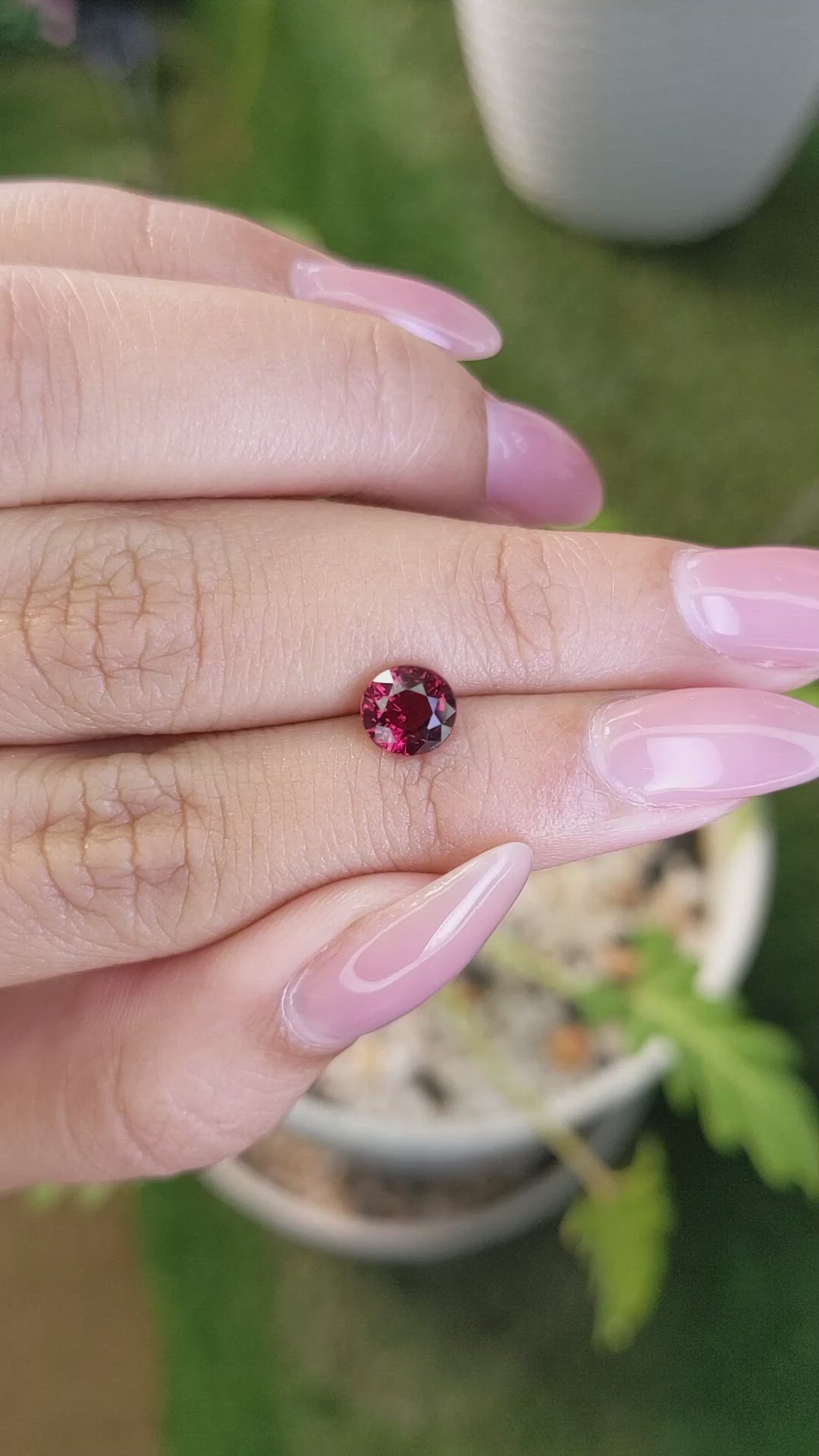 1.40 Ct. Rhodolite Garnet from Ceylon (Sri Lanka) Size Video