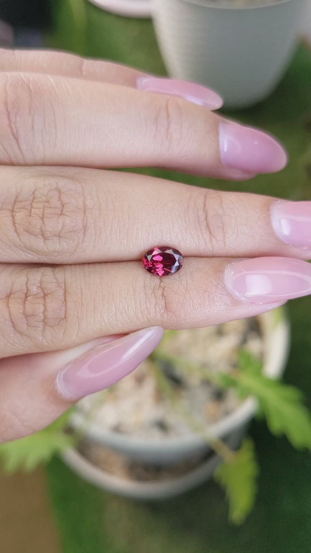 0.98 Ct. Rhodolite Garnet from Ceylon (Sri Lanka) Size Video