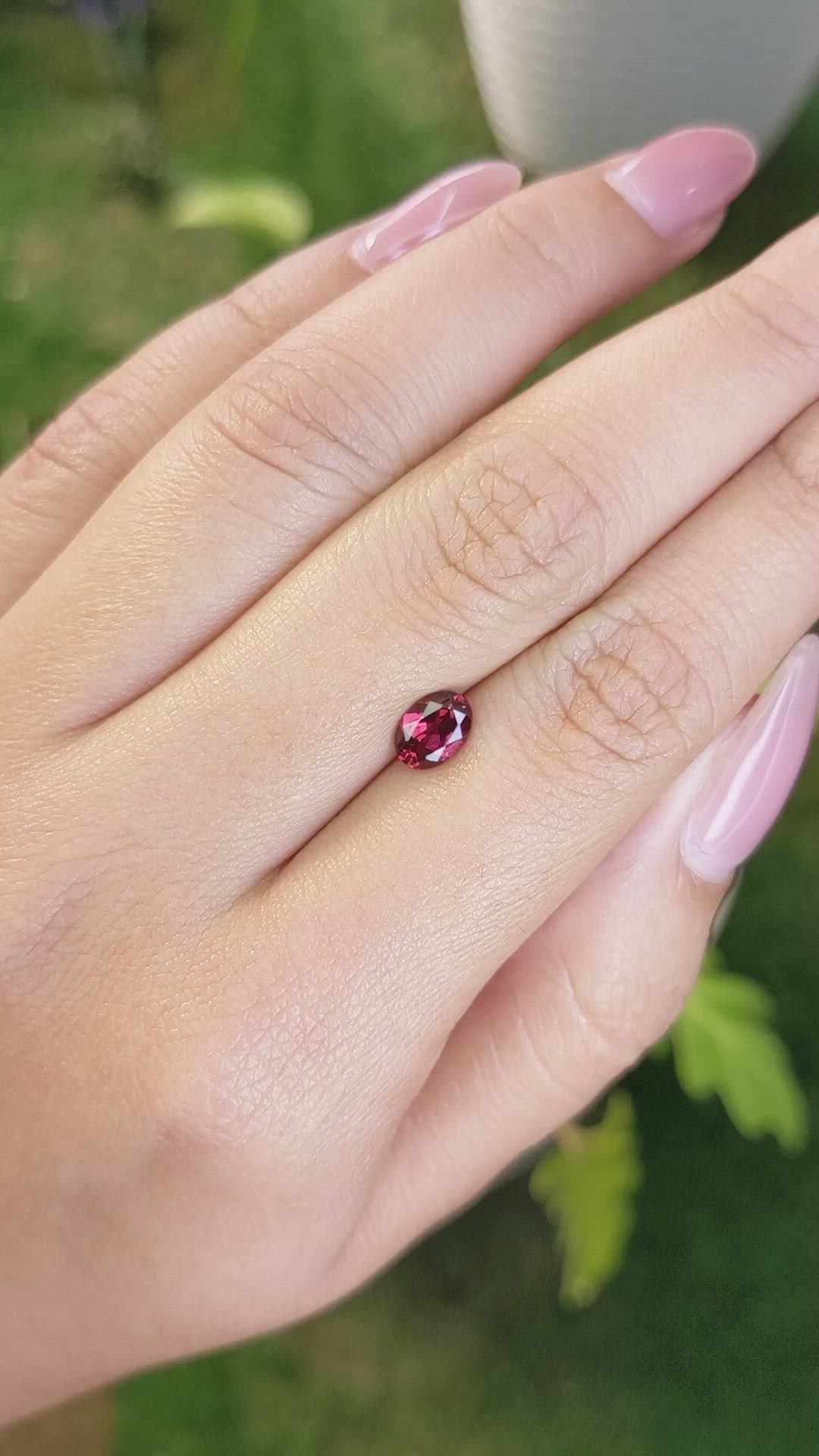0.98 Ct. Rhodolite Garnet from Ceylon (Sri Lanka) Size Video
