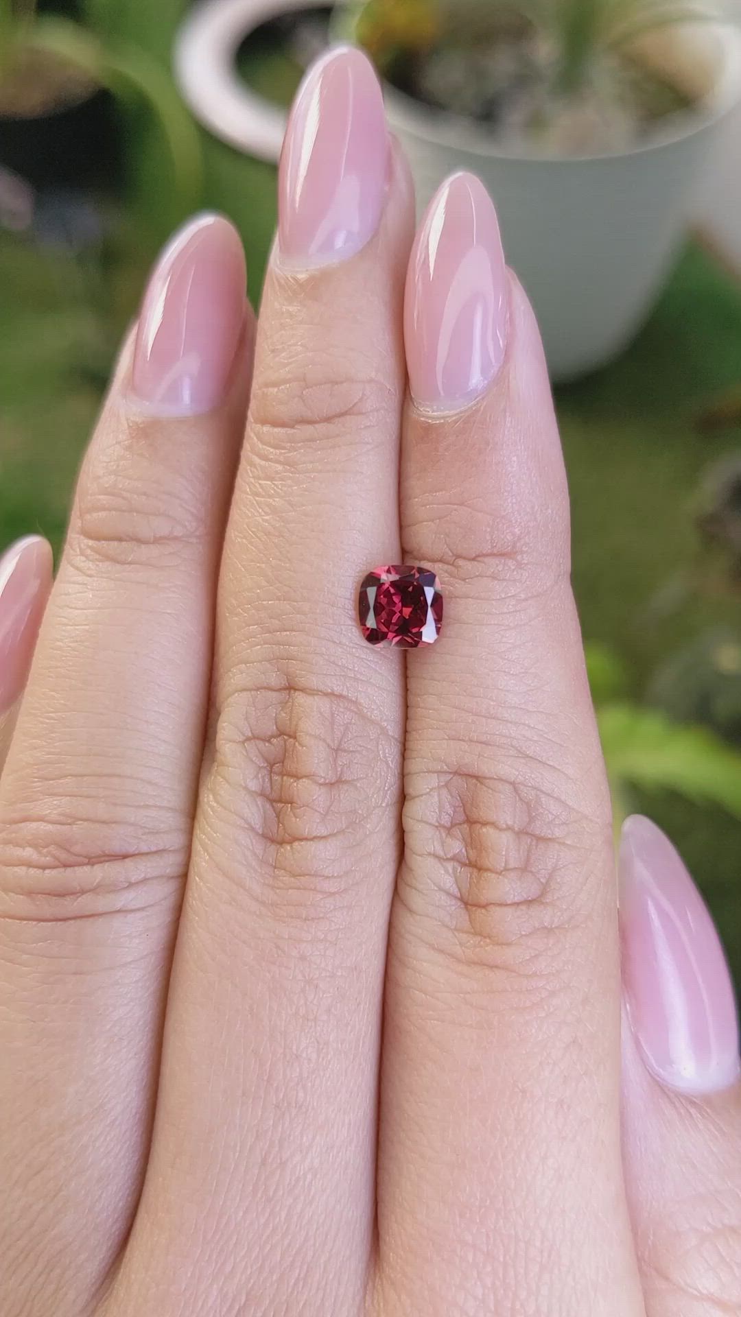 1.14 Ct. Rhodolite Garnet from Ceylon (Sri Lanka) Size Video