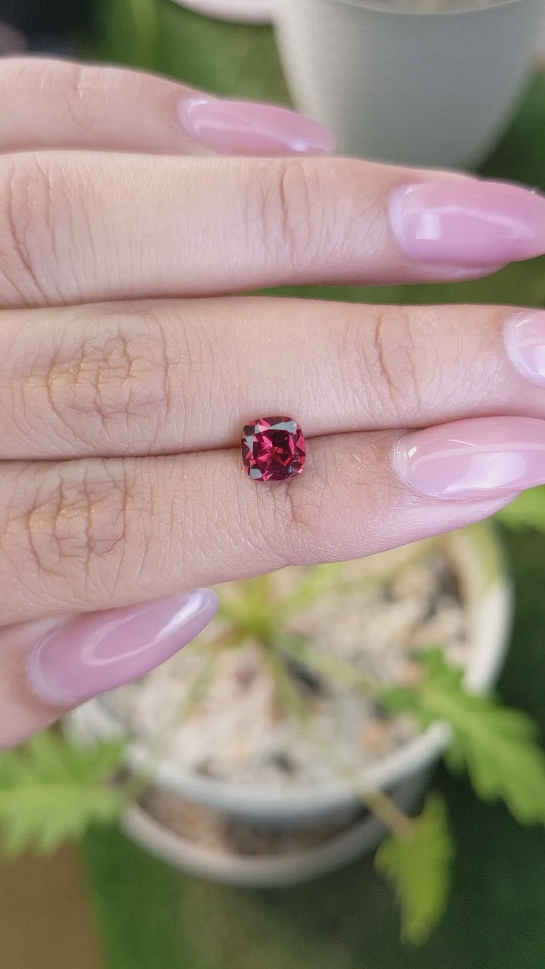1.14 Ct. Rhodolite Garnet from Ceylon (Sri Lanka) Size Video
