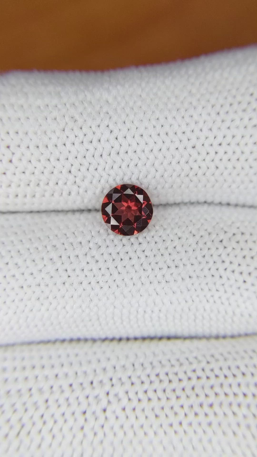 0.87 Ct. Rhodolite Garnet from Ceylon (Sri Lanka) Size Video