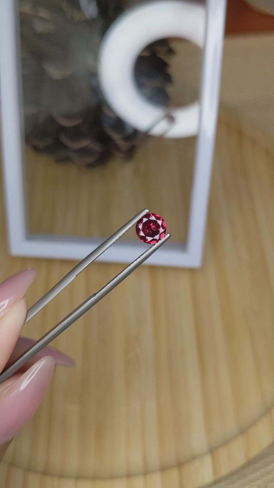 0.94 Ct. Rhodolite Garnet from Ceylon (Sri Lanka) Size Video