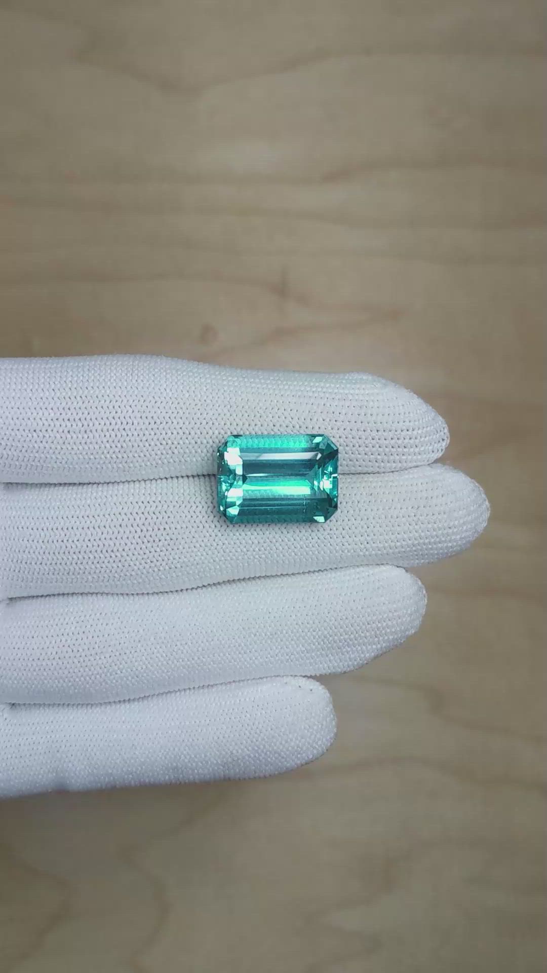 15.37 Ct. Blue Aquamarine from Brazil Size Video
