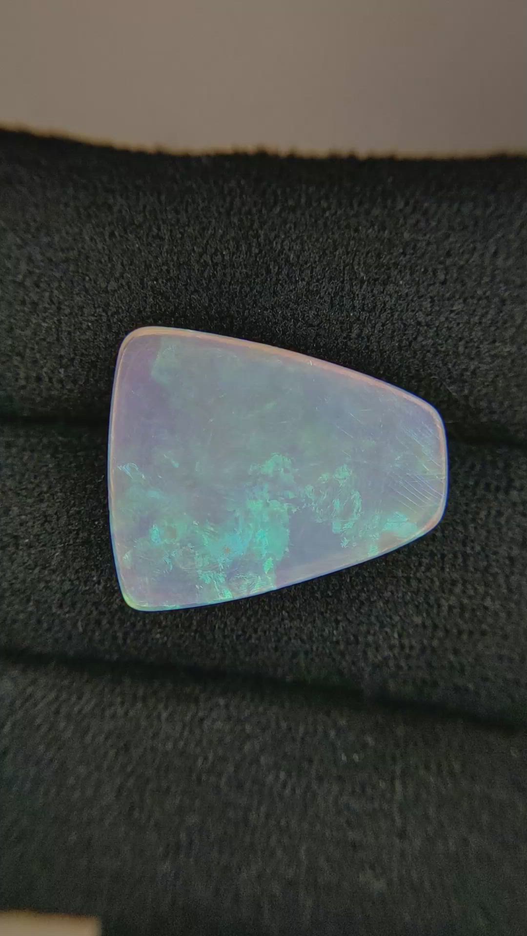 5.60 Ct. White Opal from Australia Size Video
