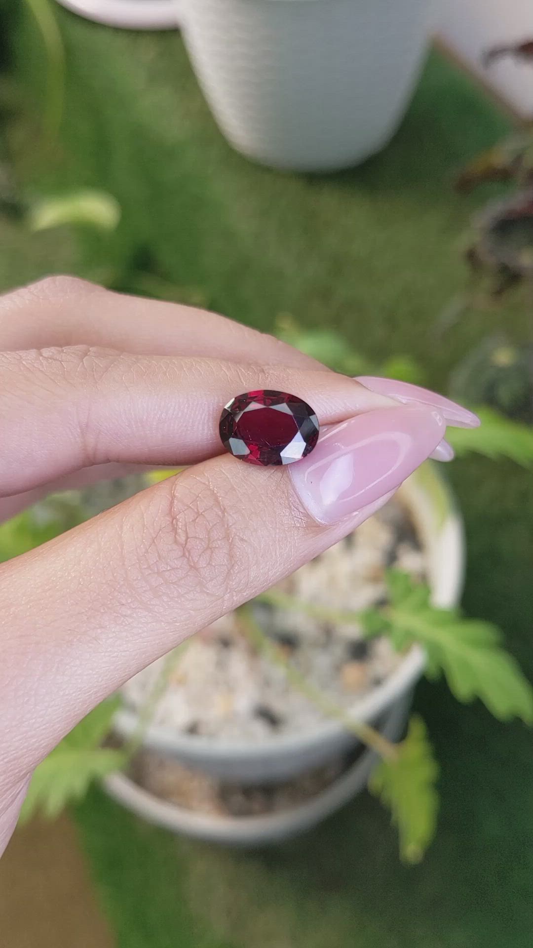 4.74 Ct. Garnet from Ceylon (Sri Lanka) Size Video