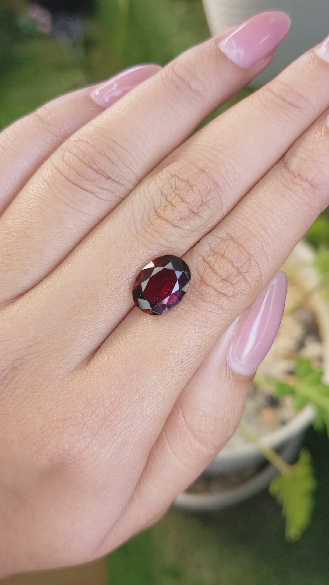 4.74 Ct. Garnet from Ceylon (Sri Lanka) Size Video