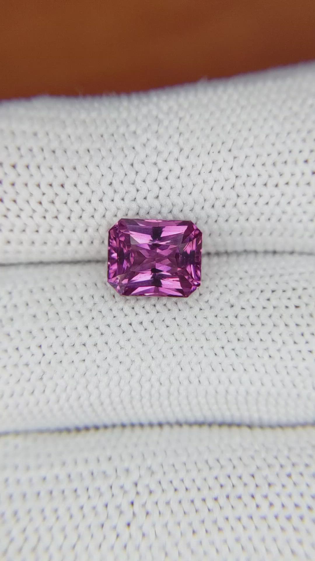 3.17 Ct. Rhodolite Garnet from Ceylon (Sri Lanka) Size Video
