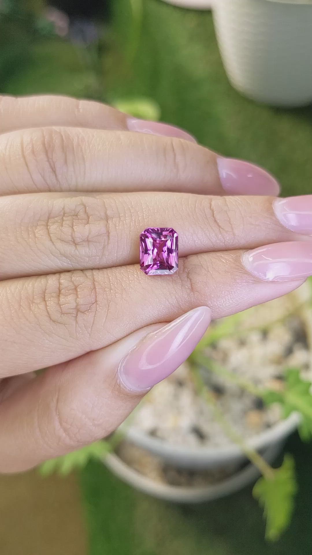 3.17 Ct. Rhodolite Garnet from Ceylon (Sri Lanka) Size Video