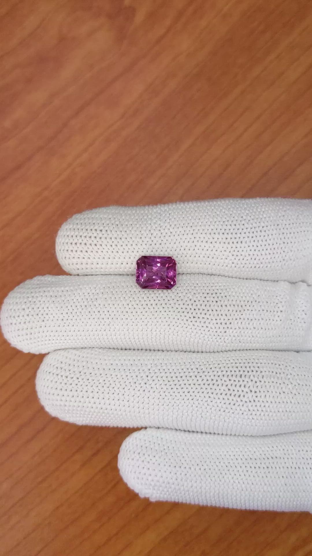 3.17 Ct. Rhodolite Garnet from Ceylon (Sri Lanka) Size Video