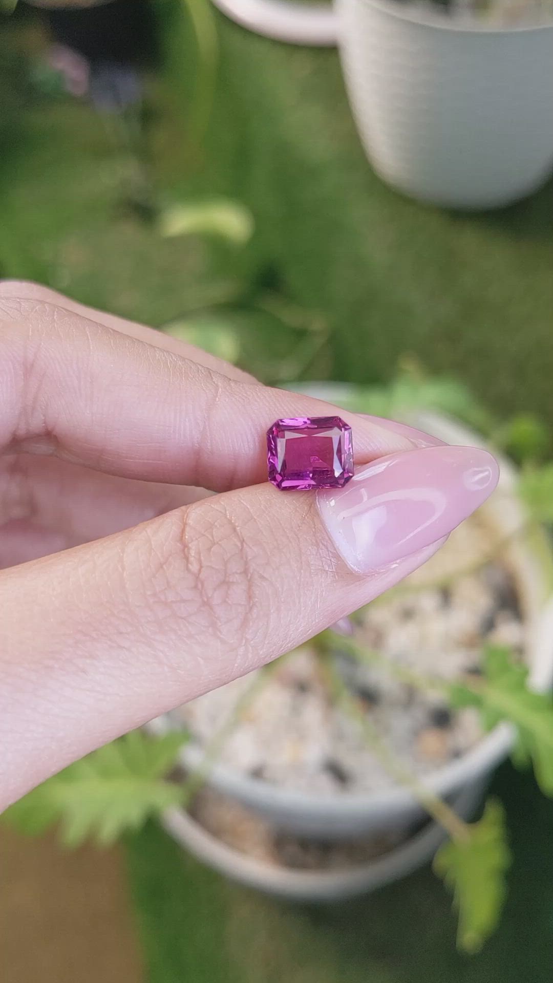 2.77 Ct. Rhodolite Garnet from Ceylon (Sri Lanka) Size Video