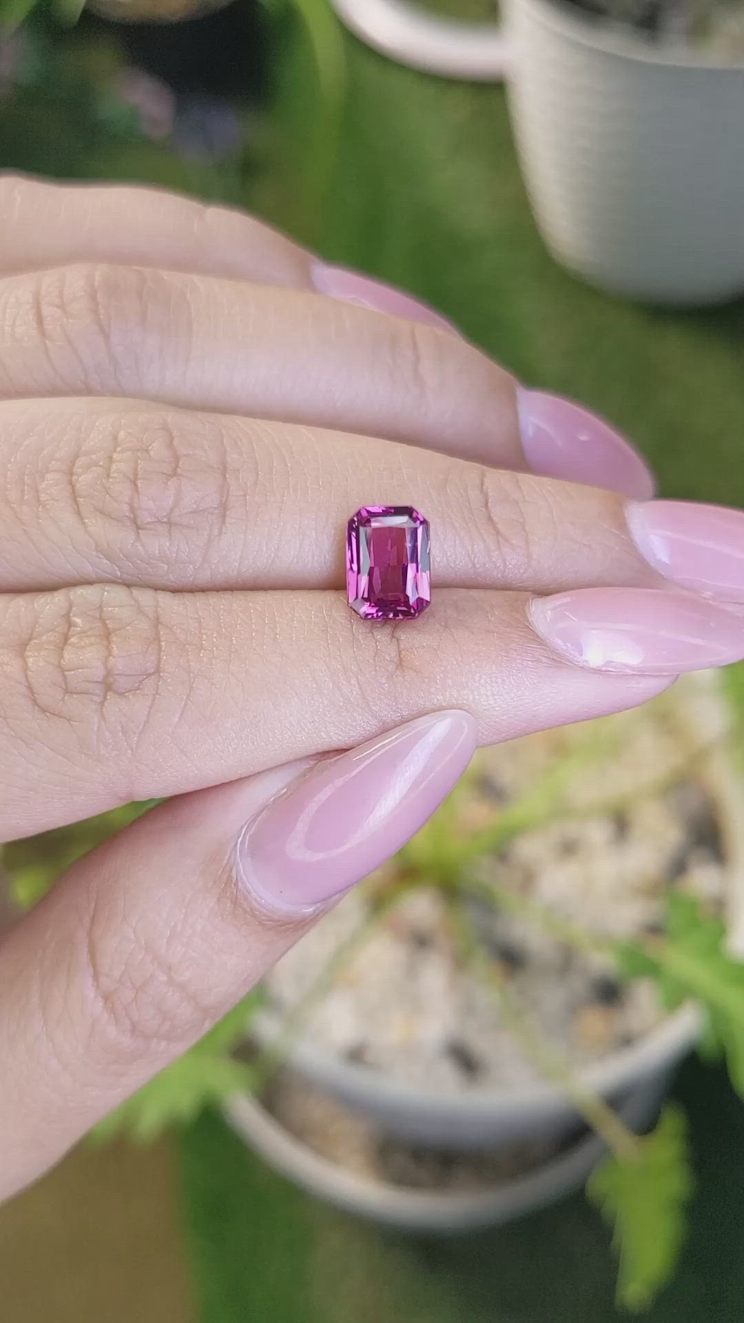 2.36 Ct. Rhodolite Garnet from Ceylon (Sri Lanka) Size Video