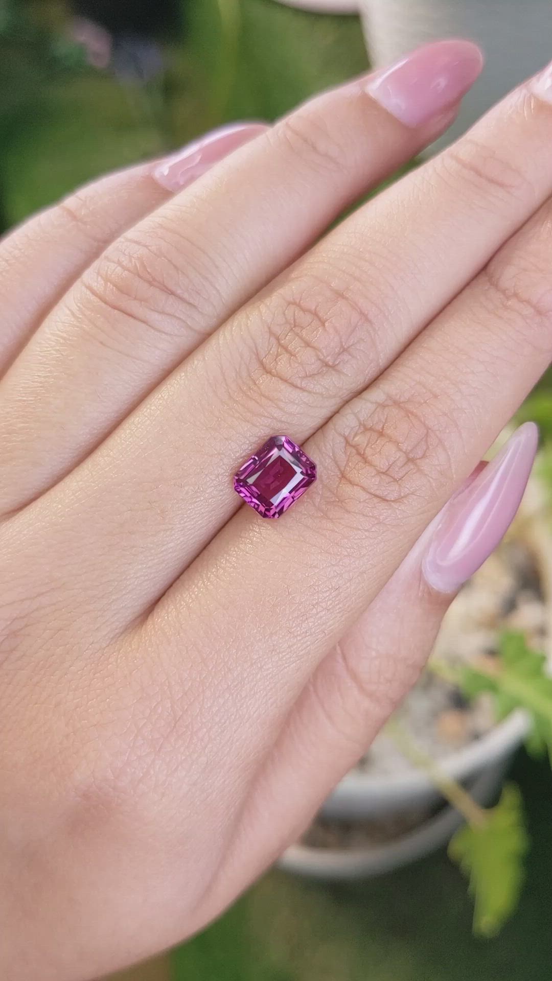 2.47 Ct. Rhodolite Garnet from Ceylon (Sri Lanka) Size Video