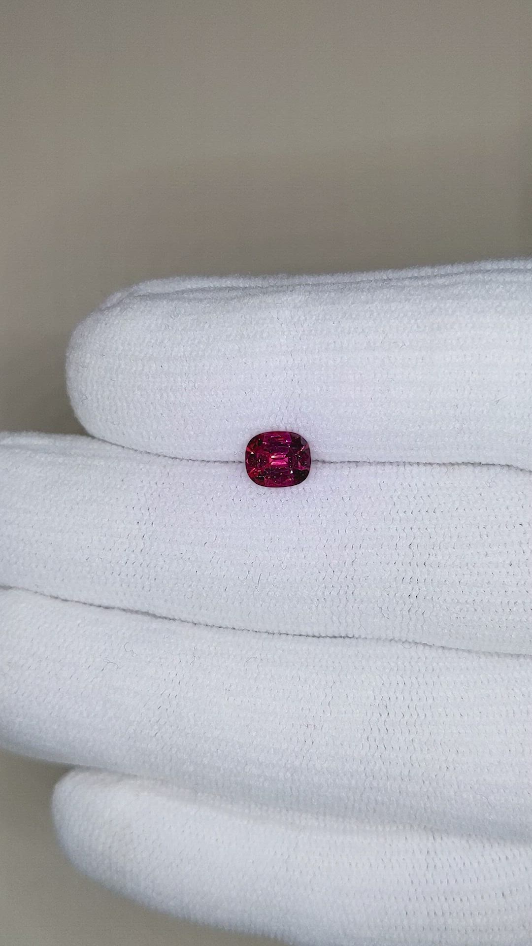 0.90 Ct. Garnet from Ceylon (Sri Lanka) Size Video