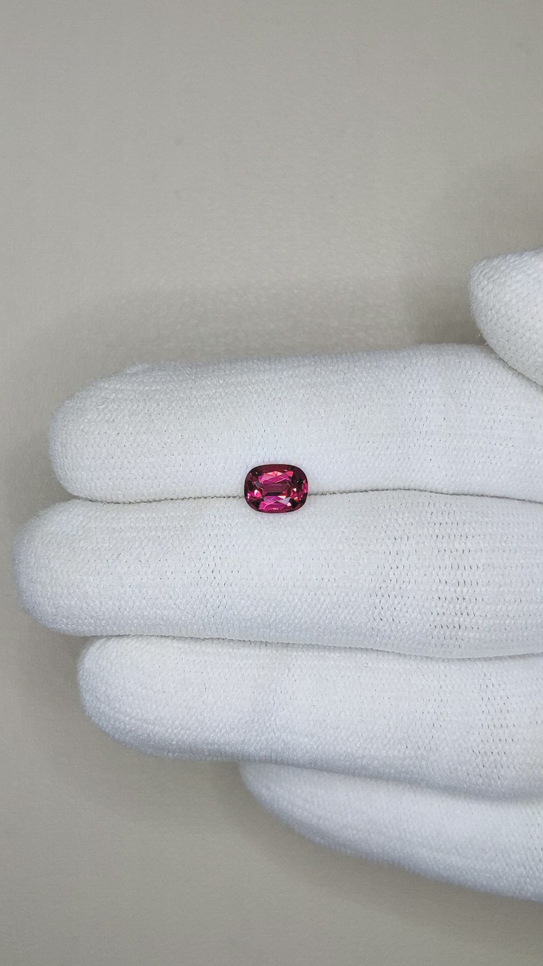 1.03 Ct. Garnet from Ceylon (Sri Lanka) Size Video