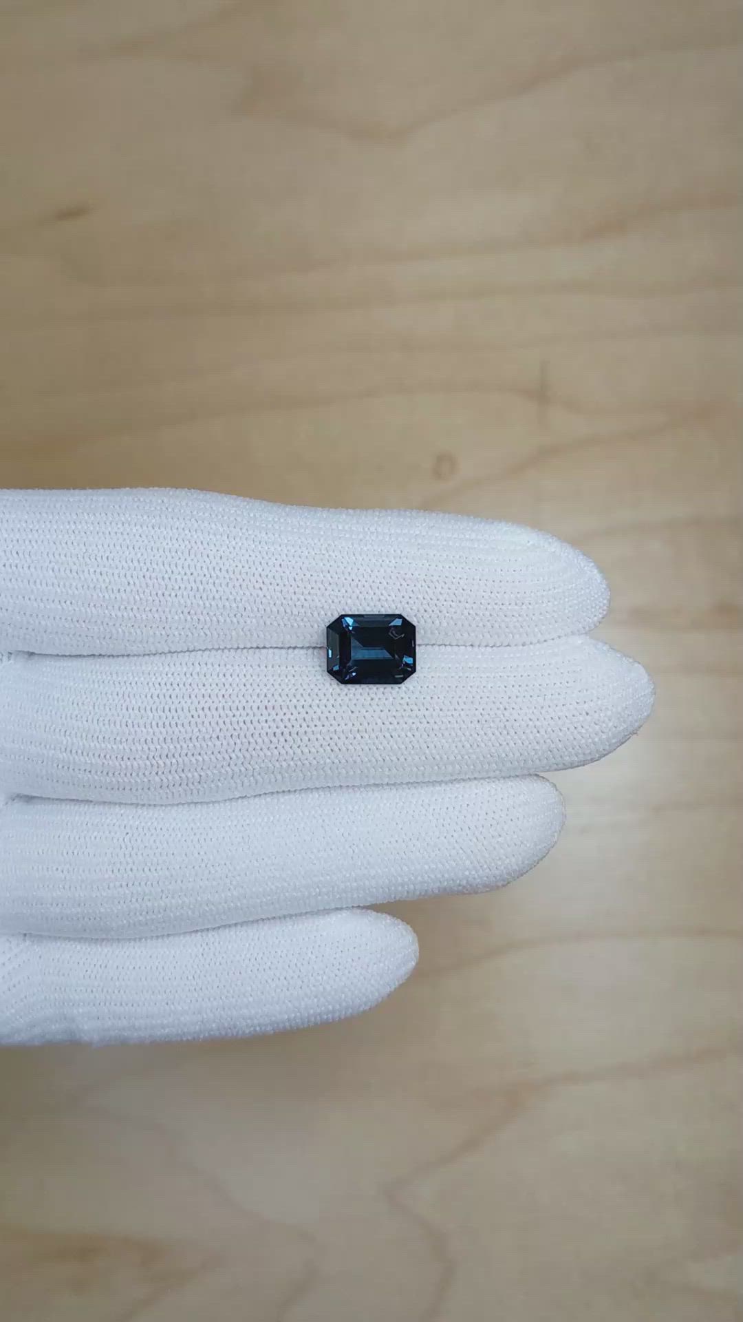 3.49 Ct. Spinel from Ceylon (Sri Lanka) Size Video