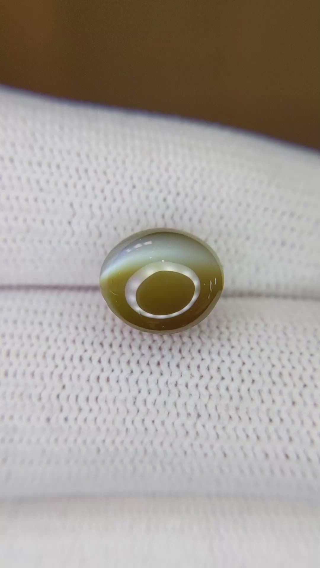 6.53 Ct. Chrysoberyl from Ceylon (Sri Lanka) Size Video