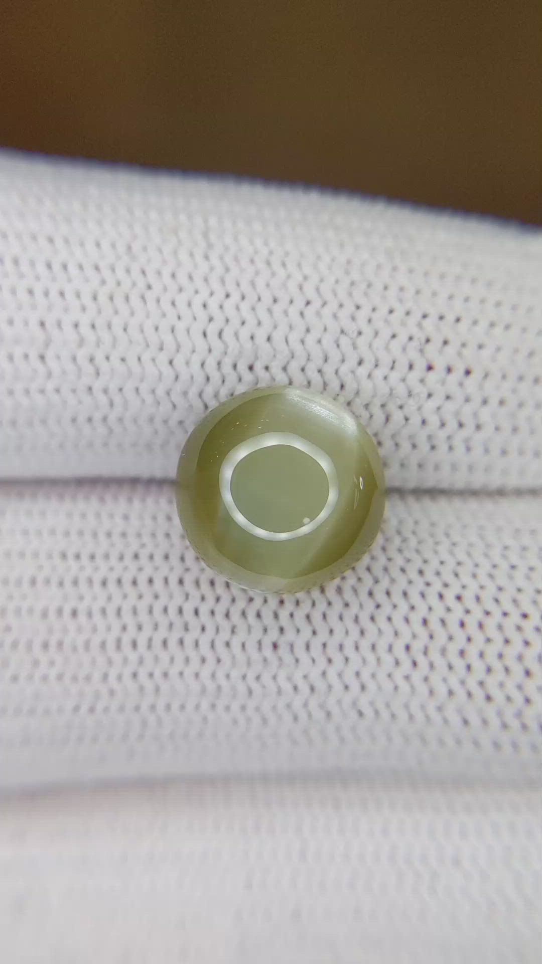 7.03 Ct. Cabochon Chrysoberyl from Ceylon (Sri Lanka) Size Video