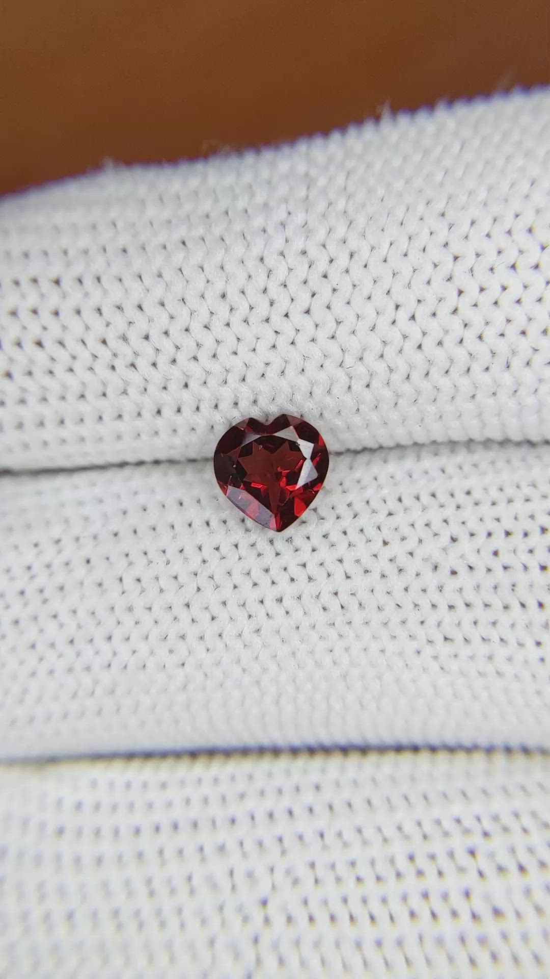0.99 Ct. Rhodolite Garnet from Ceylon (Sri Lanka) Size Video