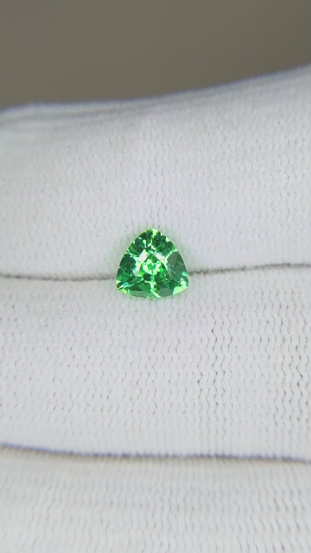 1.27 Ct. Tsavorite Garnet from Tanzania Size Video