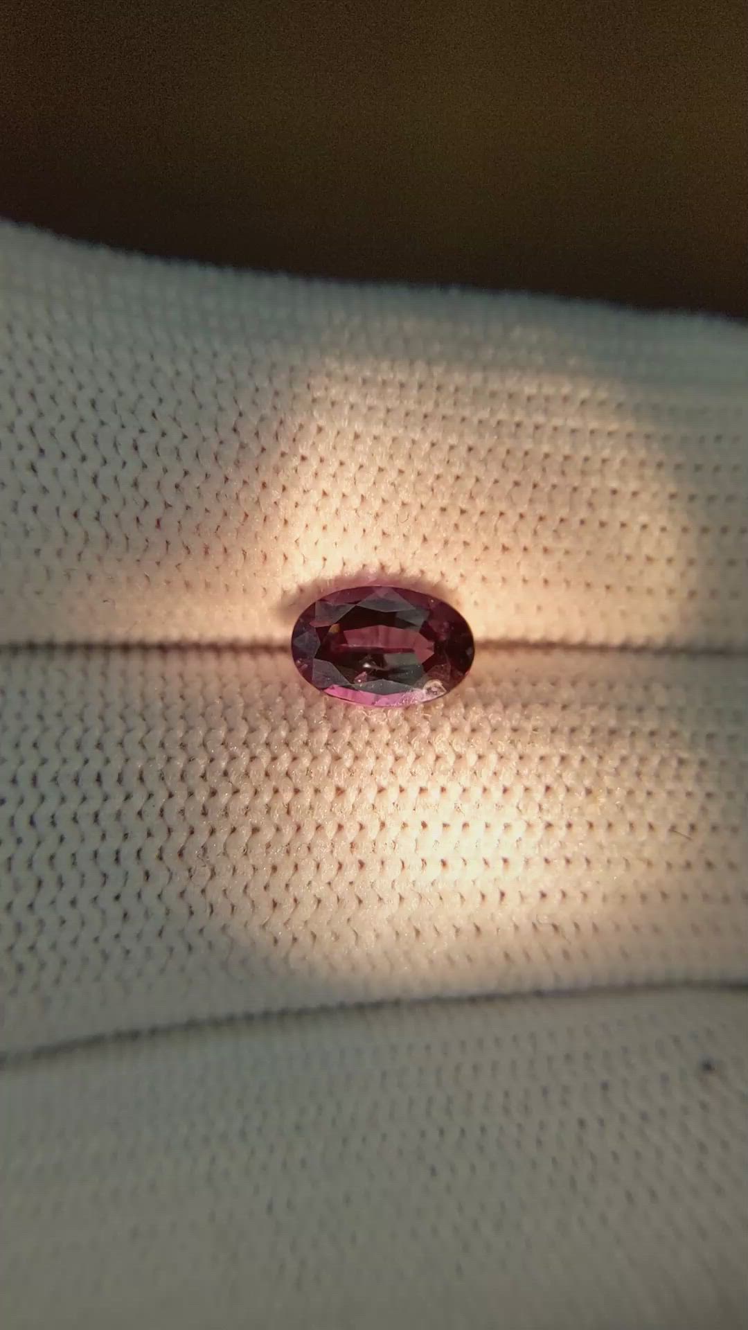 1.00 Ct. Alexandrite from Brazil Size Video