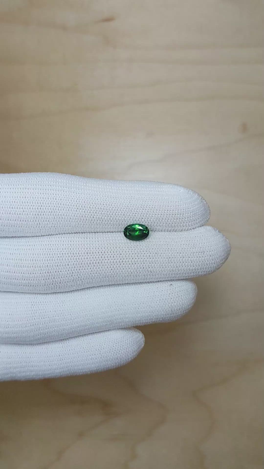 1.00 Ct. Alexandrite from Brazil Size Video