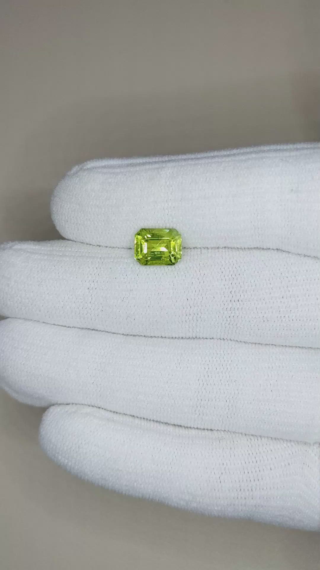 2.80 Ct. Peridot from Pakistan Size Video