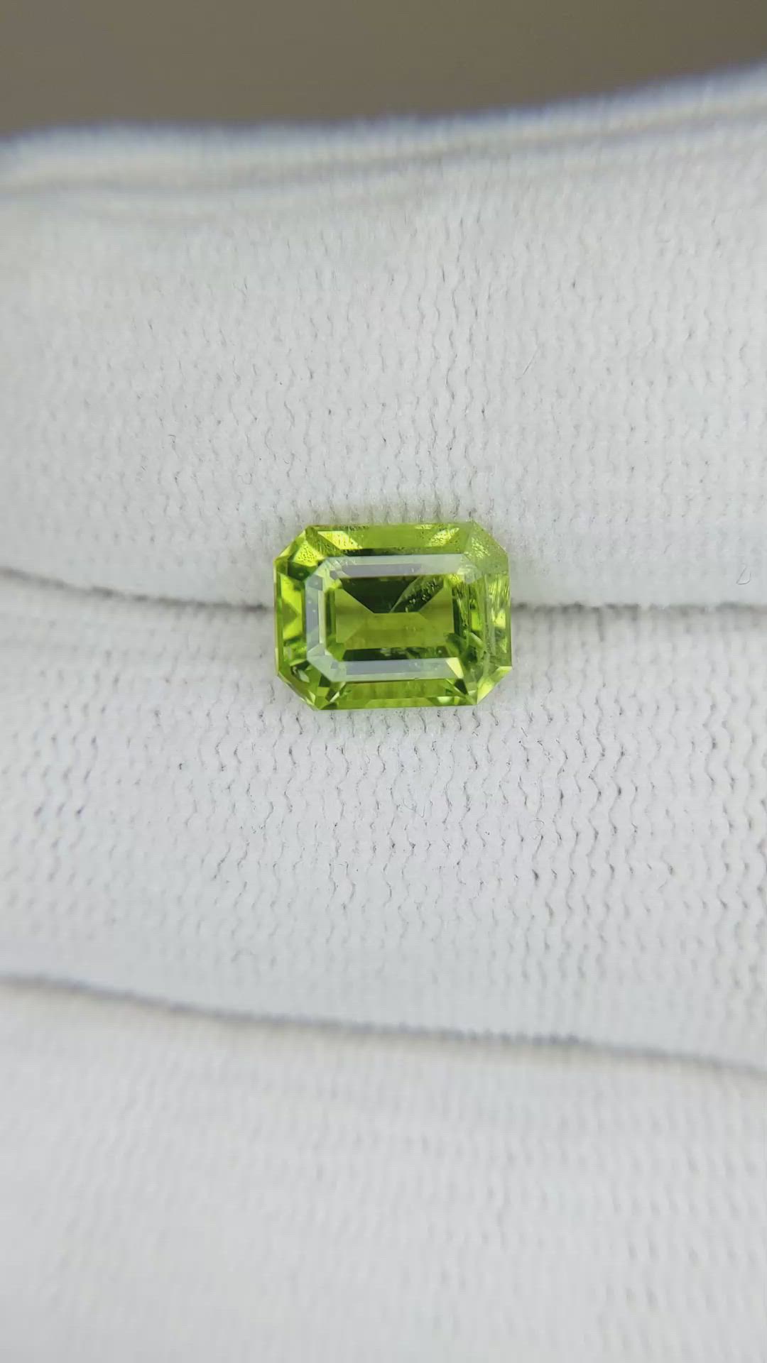 2.80 Ct. Peridot from Pakistan Size Video