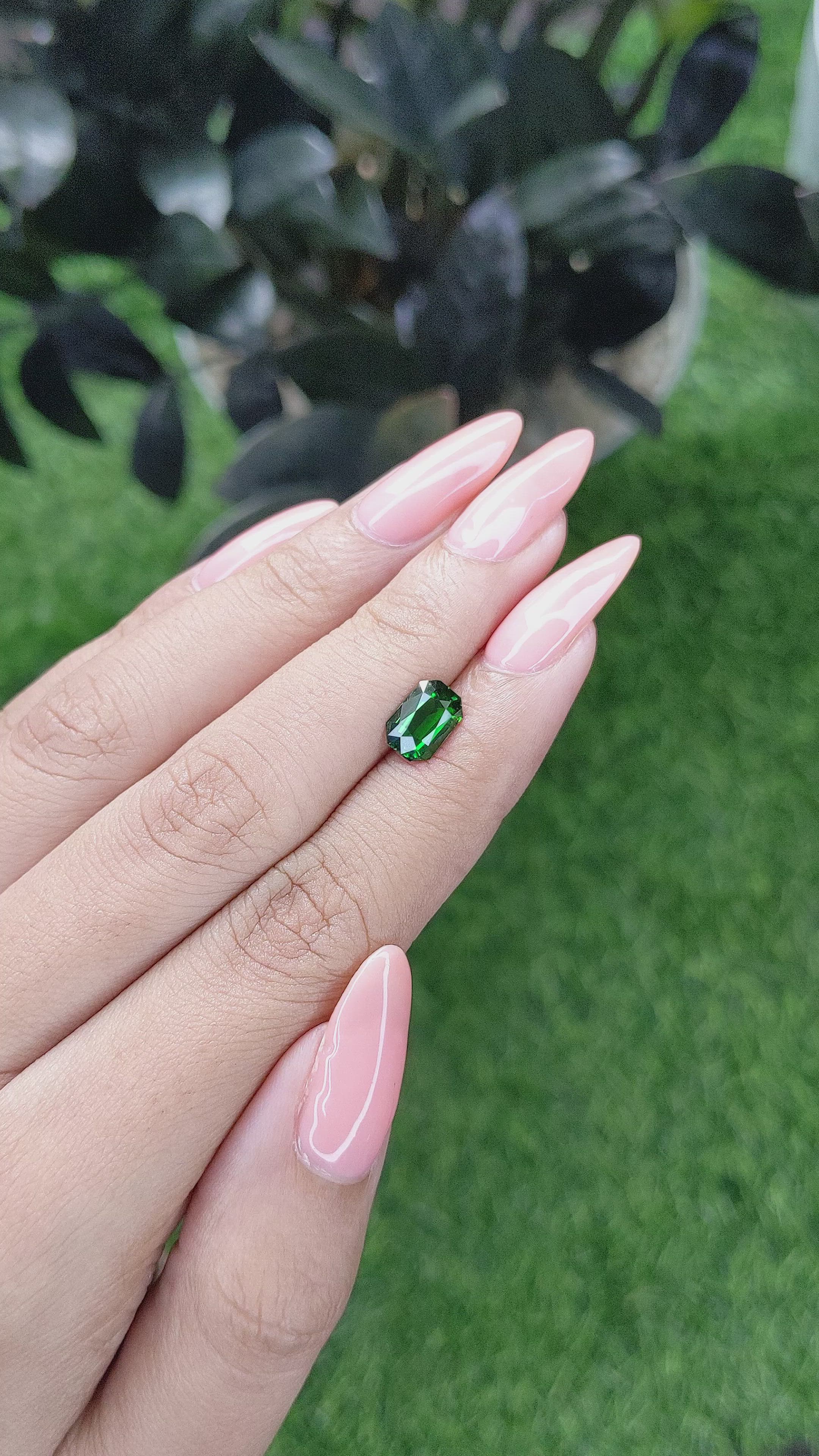1.52 Ct. Tsavorite Garnet from Tanzania Size Video