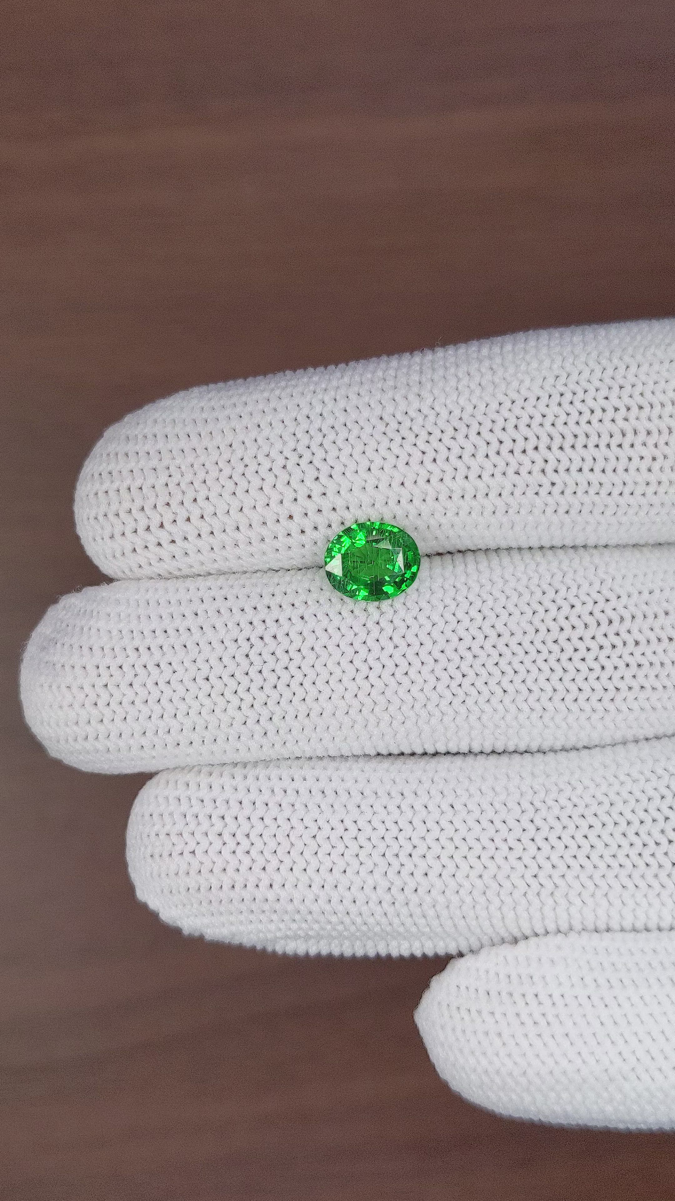 1.54 Ct. Tsavorite Garnet from Tanzania Size Video