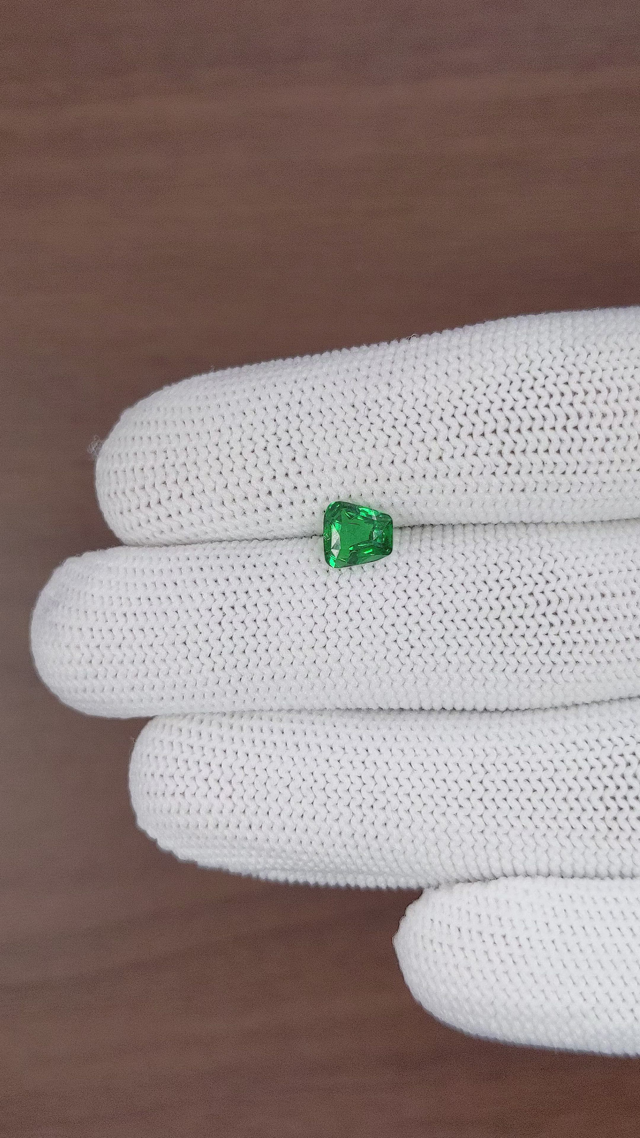 1.28 Ct. Tsavorite Garnet from Tanzania Size Video