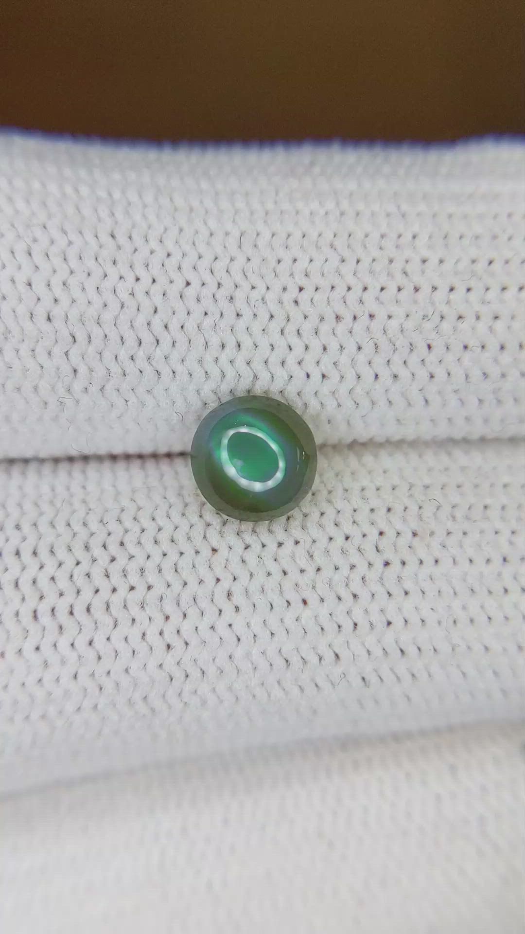 1.17 Ct. Cabochon Alexandrite from Ceylon (Sri Lanka) Size Video