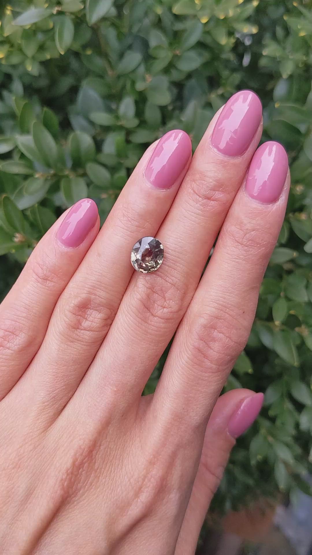 3.05 Ct. Alexandrite from Ceylon (Sri Lanka) Size Video