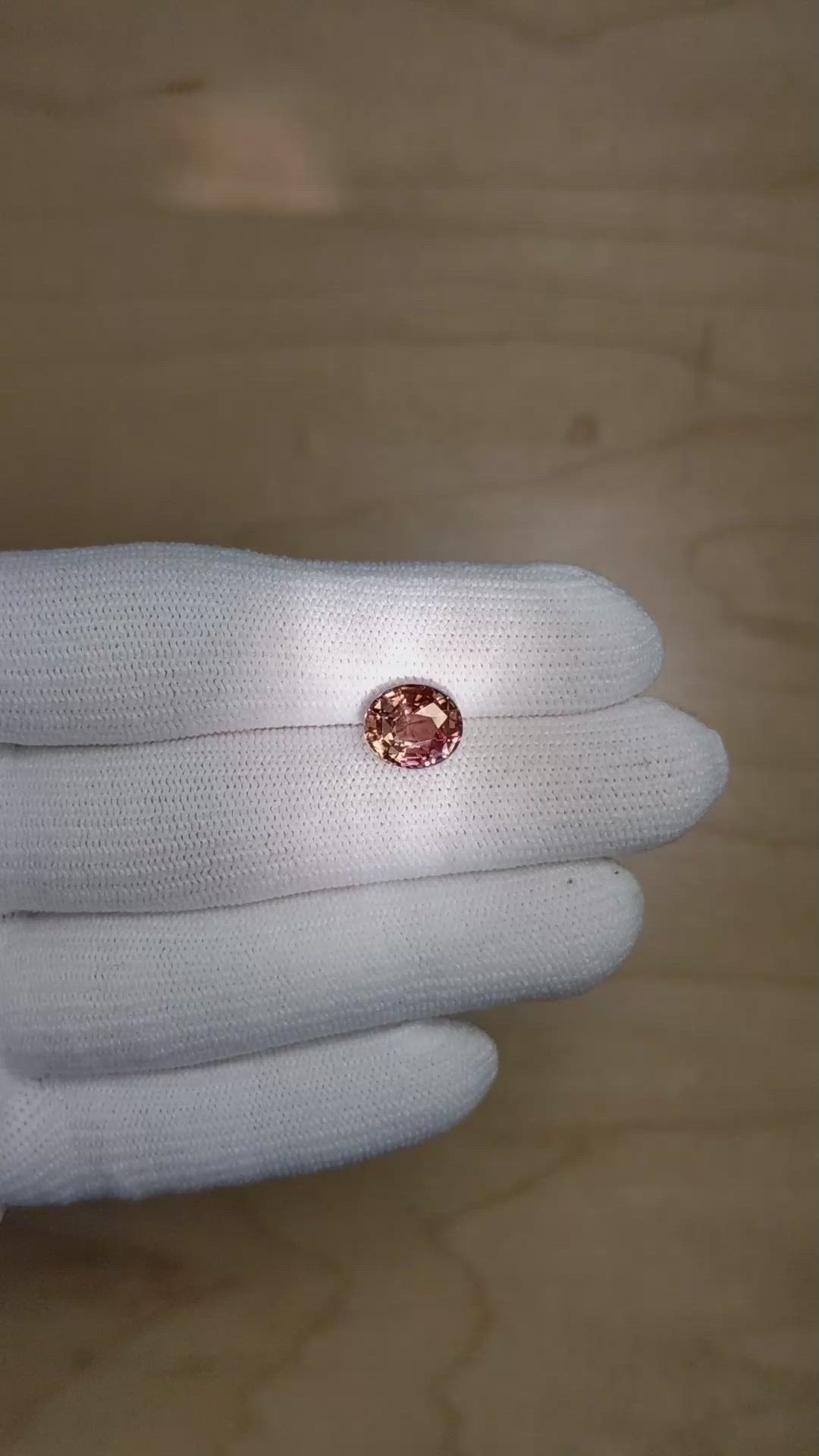 3.05 Ct. Alexandrite from Ceylon (Sri Lanka) Size Video