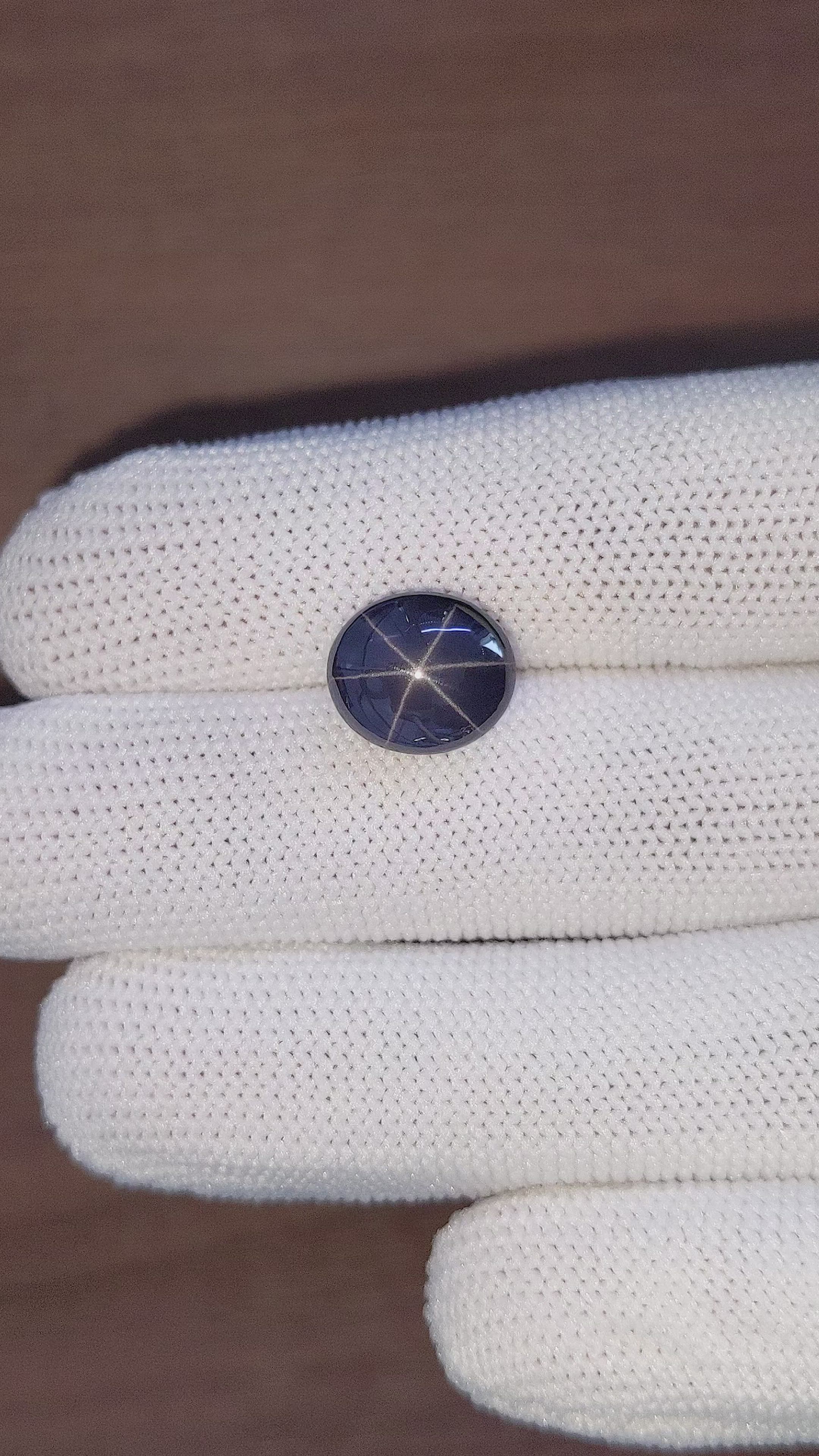 9.50 Ct. Violet Star Spinel from Ceylon (Sri Lanka) Size Video