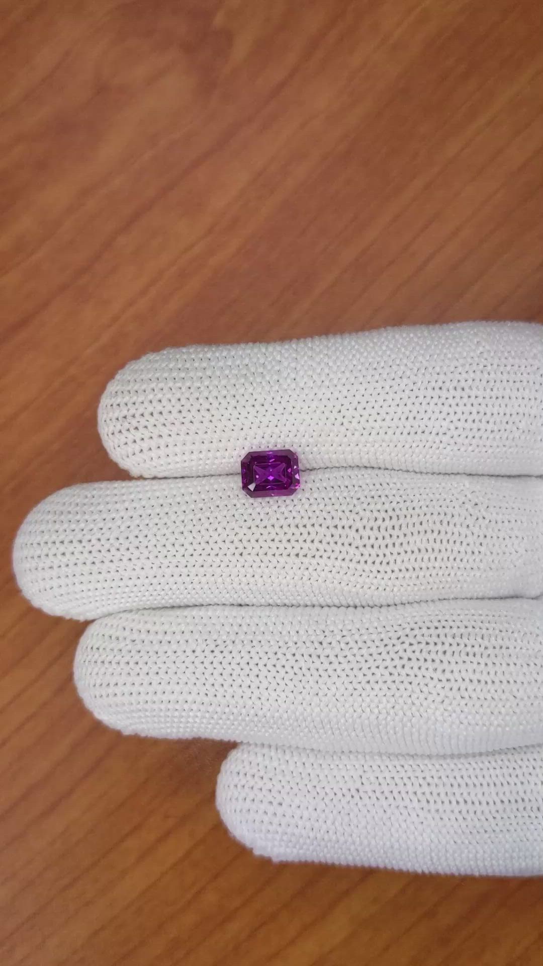 1.97 Ct. Spinel from Ceylon (Sri Lanka) Size Video