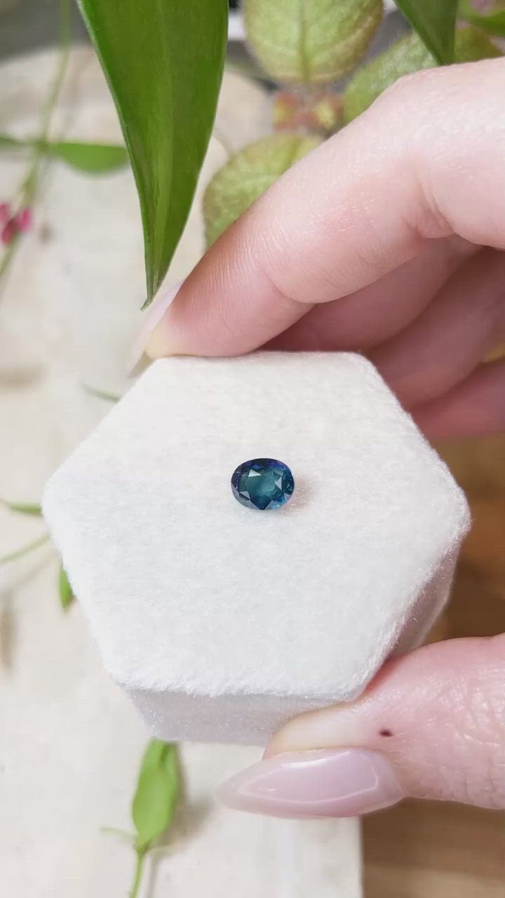 1.74 Ct. Spinel from Ceylon (Sri Lanka) Size Video