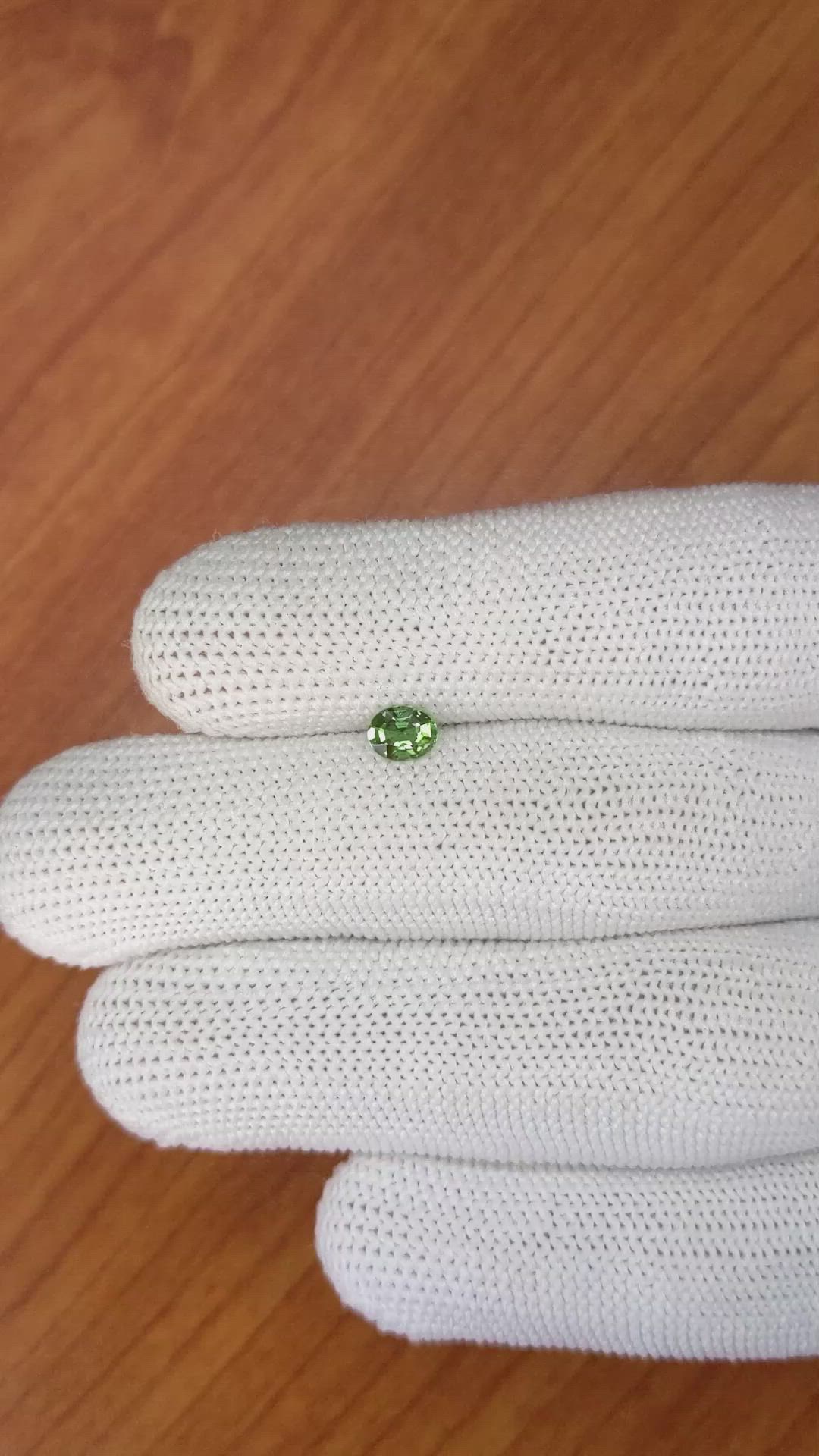 0.46 Ct. Alexandrite from Ceylon (Sri Lanka) Size Video