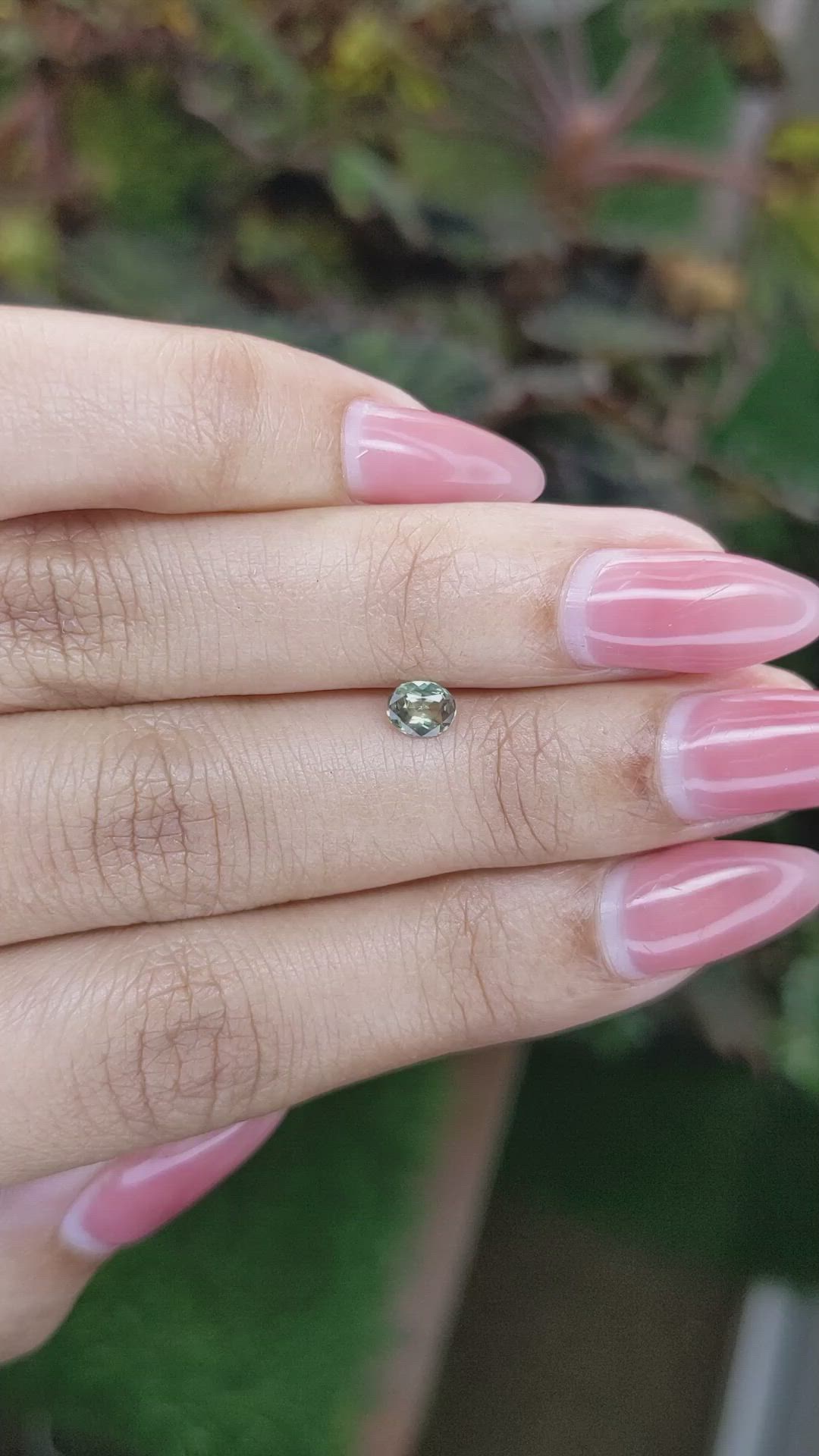 0.32 Ct. Alexandrite from Ceylon (Sri Lanka) Size Video