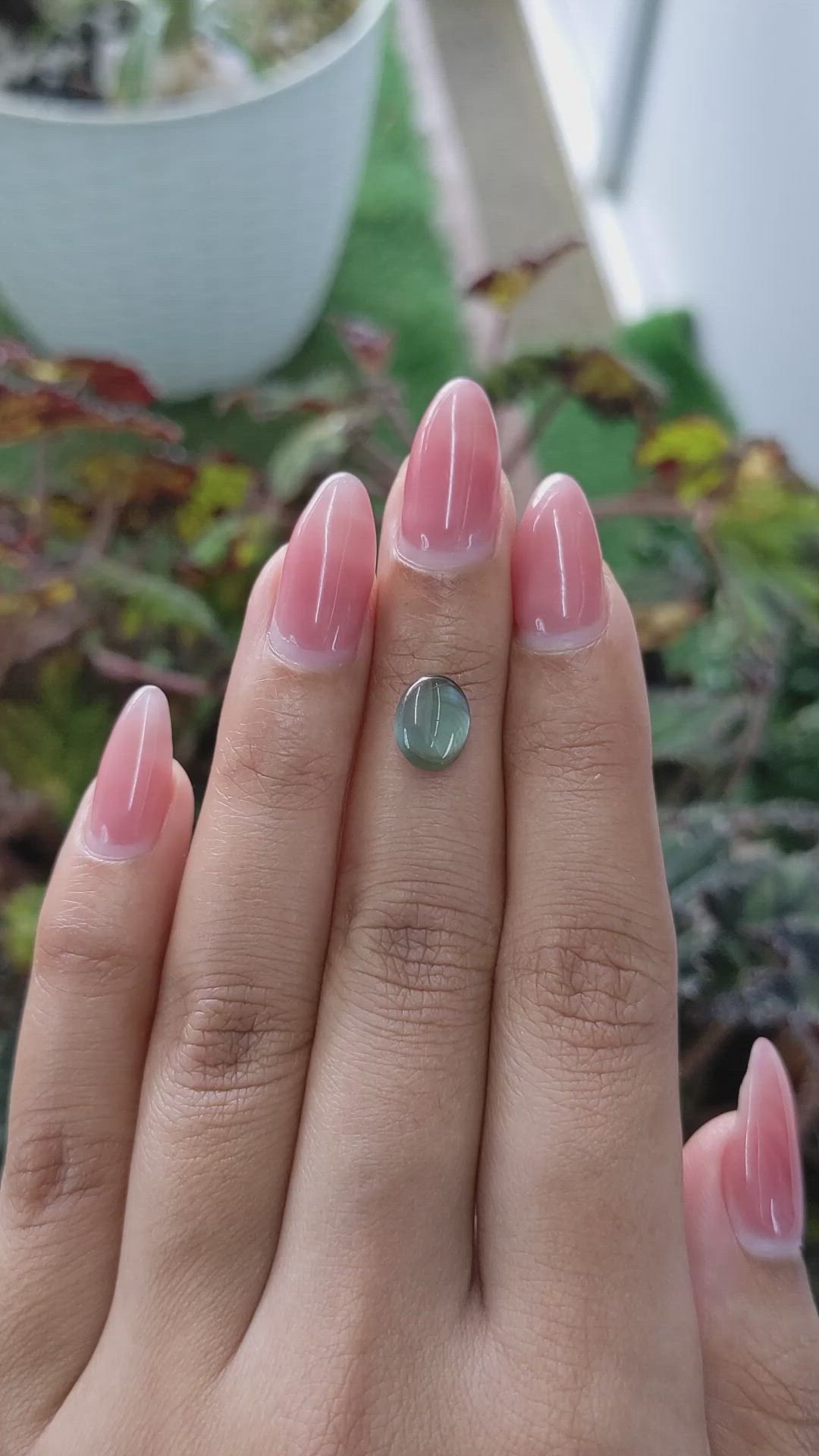 2.75 Ct. Cabochon Alexandrite from Ceylon (Sri Lanka) Size Video