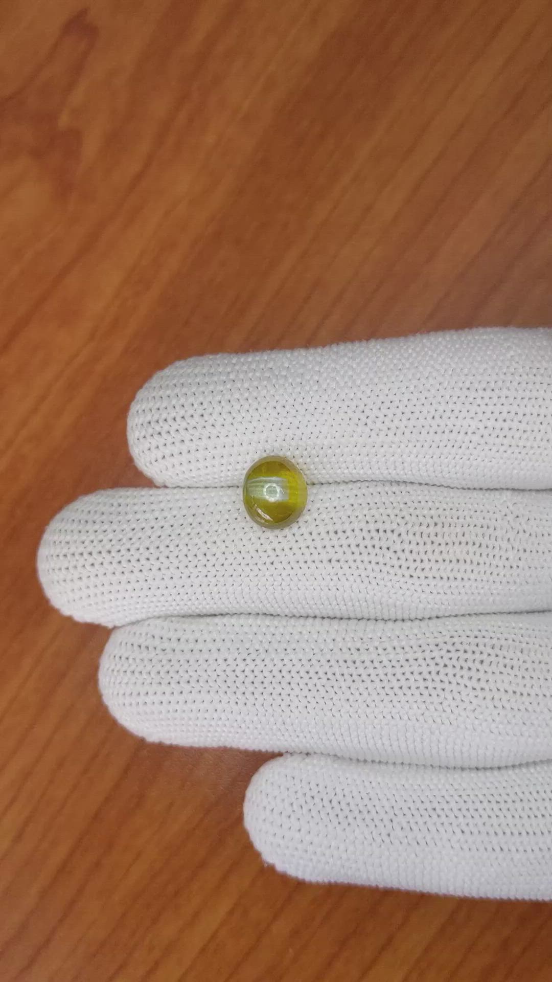 3.60 Ct. Cabochon Chrysoberyl from Ceylon (Sri Lanka) Size Video