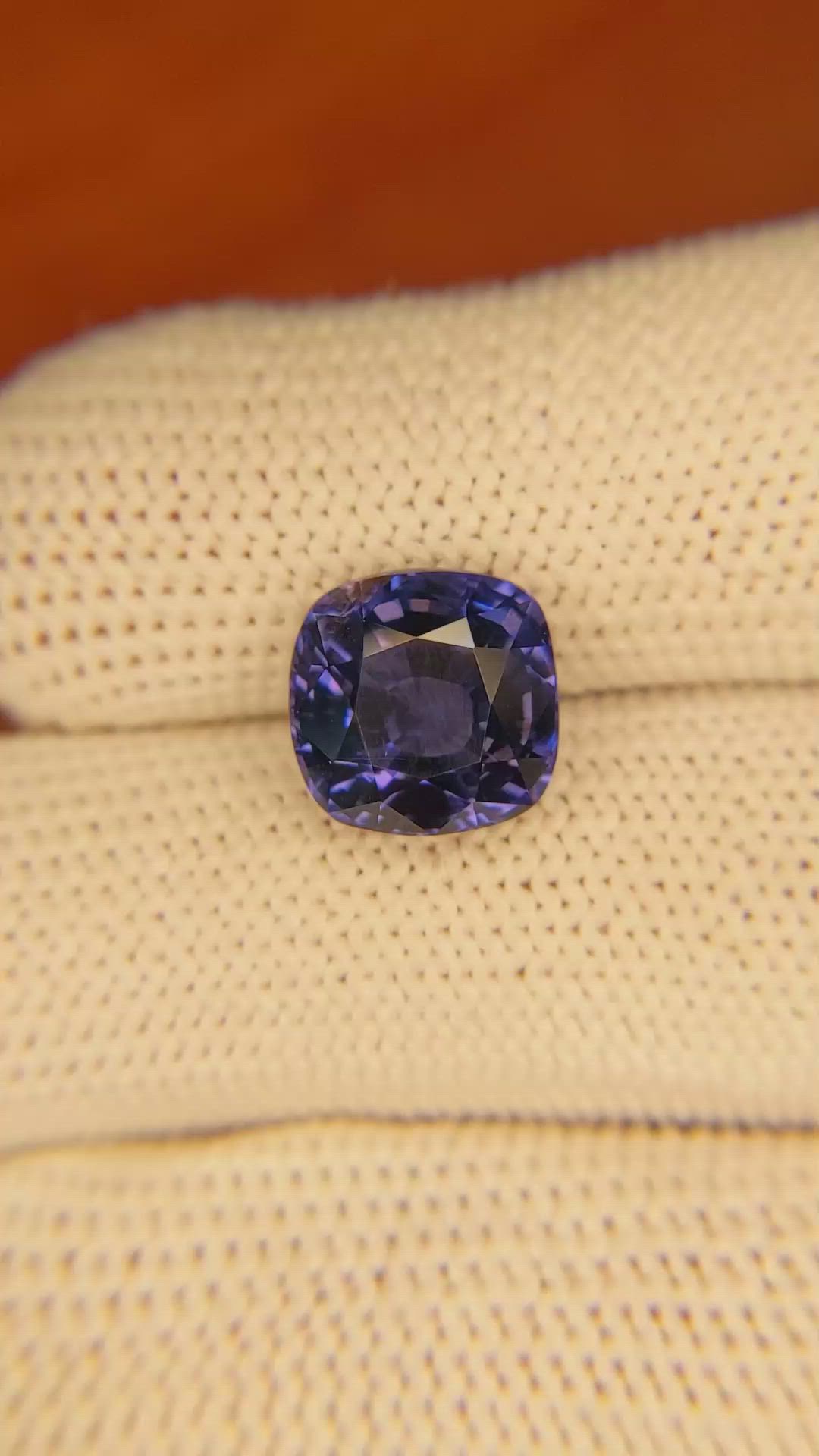 5.23 Ct. Spinel from Ceylon (Sri Lanka) Size Video