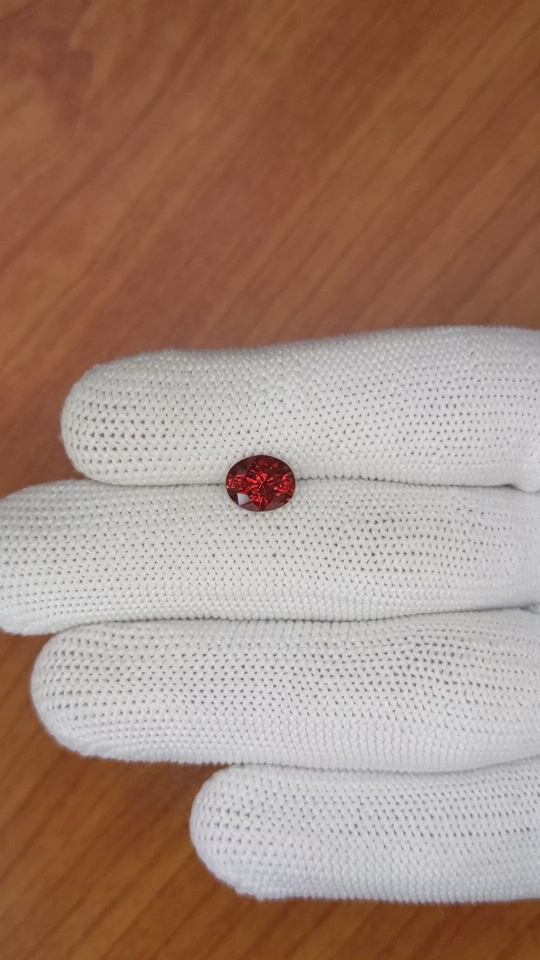 1.73 Ct. Garnet from Ceylon (Sri Lanka) Size Video