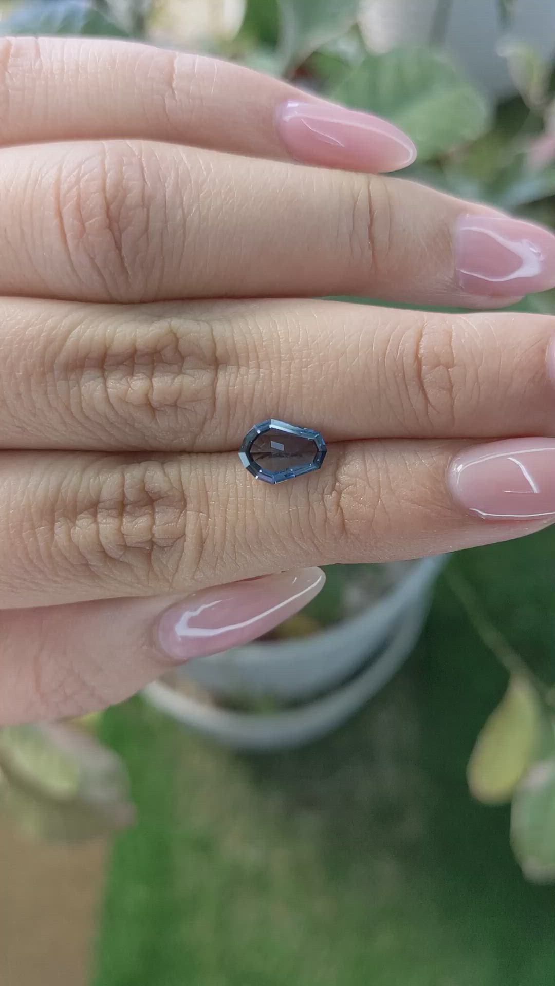 1.06 Ct. Spinel from Ceylon (Sri Lanka) Size Video