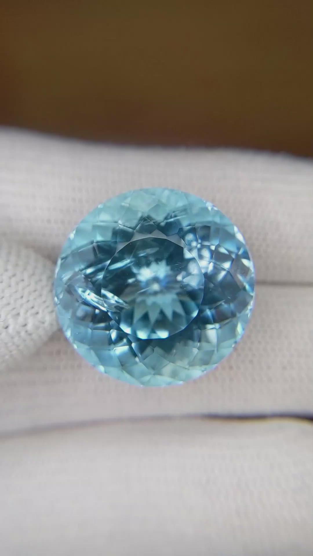 28.81 Ct. Aquamarine from Brazil Size Video