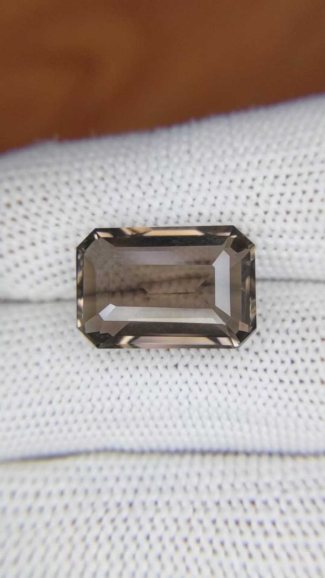 10.31 Ct. Smokey Quartz from Ceylon (Sri Lanka) Size Video