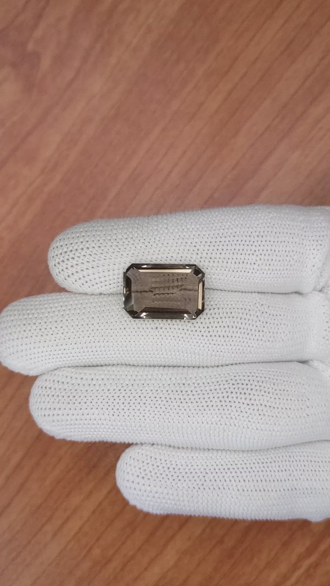 10.31 Ct. Smokey Quartz from Ceylon (Sri Lanka) Size Video