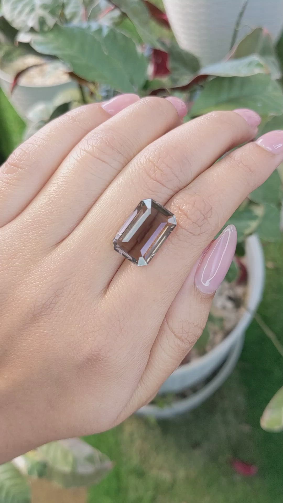 10.31 Ct. Smokey Quartz from Ceylon (Sri Lanka) Size Video