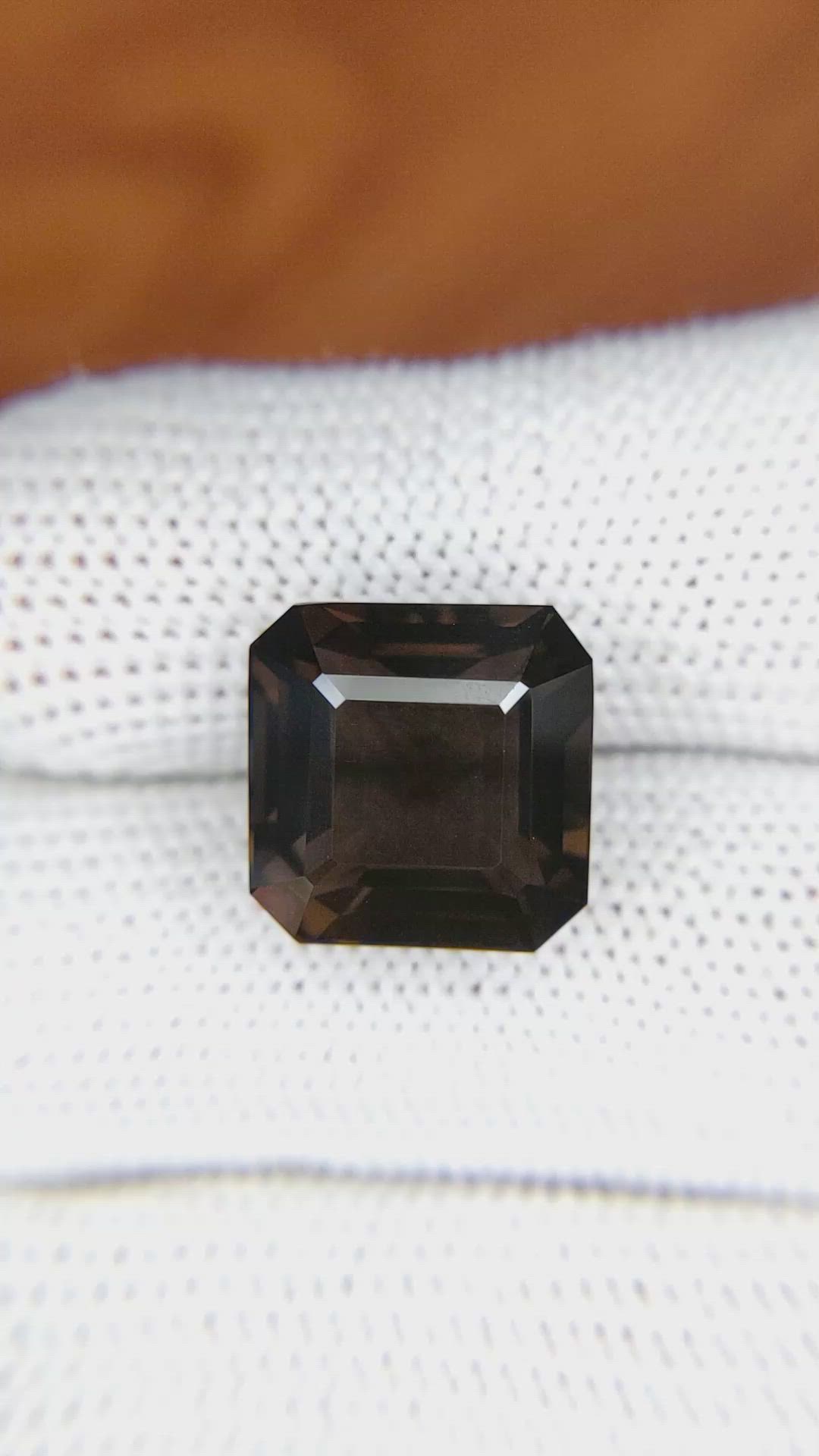 10.24 Ct. Smokey Quartz from Ceylon (Sri Lanka) Size Video
